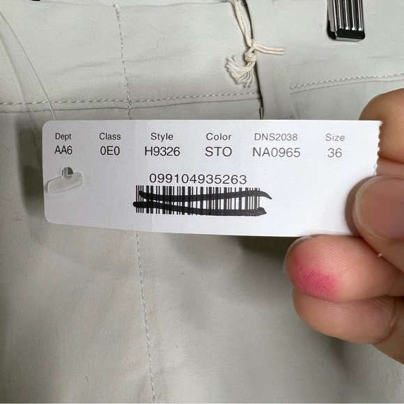 J. Crew 10.5" tech short in Khaki Gray H9326 waist 36 - Picture 3 of 5